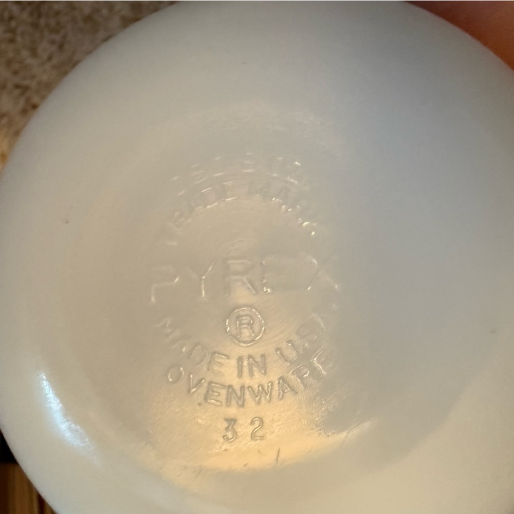 Vintage Pyrex 080 Round 8 oz. Casserole Bowl Dish Small Handles Baking Retro - Picture 8 of 9